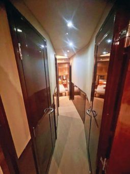 
										SEA RAY SEDAN BRIDGE 58 full									