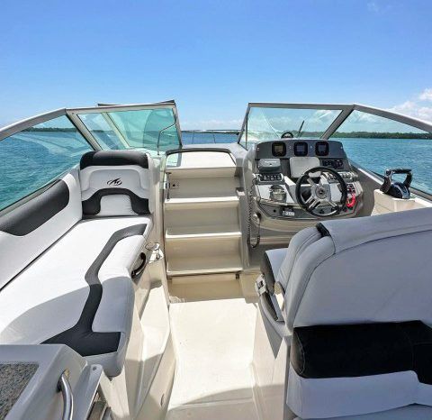 
								MONTEREY 28 full									