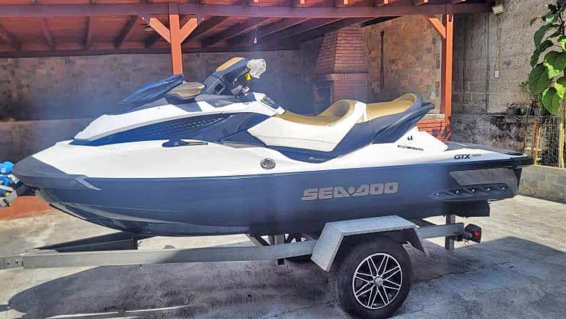 MOTO SEA DOO GTX 215 full