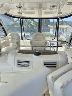 SEA RAY SEDAN BRIDGE 52