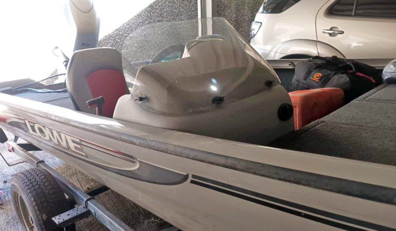 
								LOWE STINGER 170 17 full									