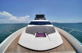 FERRETTI MOTOR YACHTS 700 70