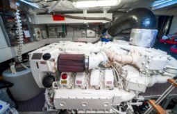 
										FERRETTI MOTOR YACHTS 700 70 full									