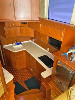 
										SILVERTON CONVERTIBLE 42 full									