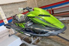 MOTO YAMAHA WAVE RUNNER GP1800R