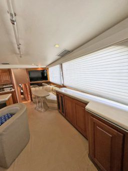 VIKING CONVERTIBLE 58 full