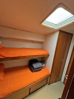 VIKING CONVERTIBLE 58 full