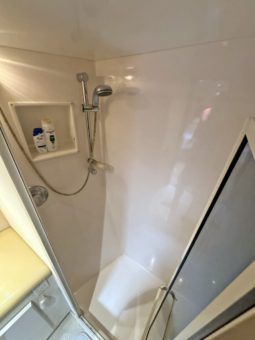 VIKING CONVERTIBLE 58 full