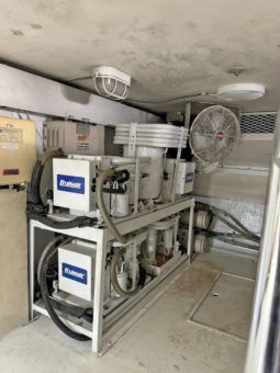 VIKING CONVERTIBLE 58 full