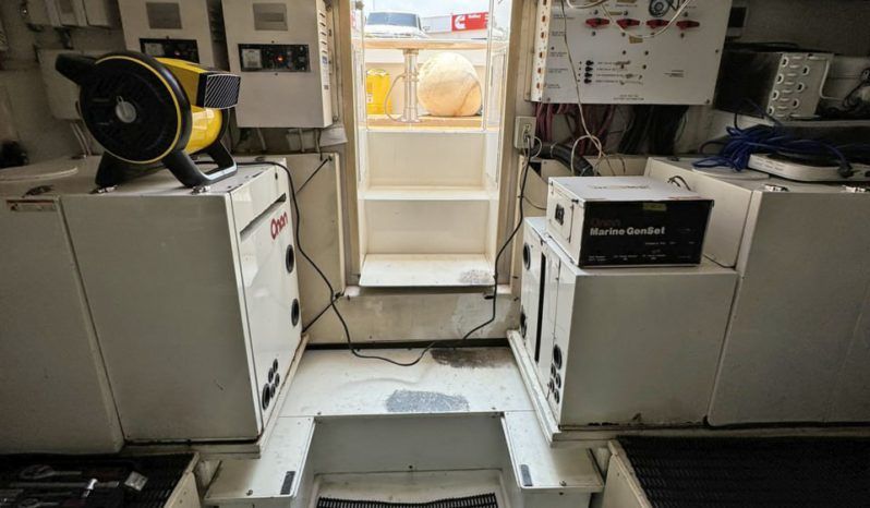 VIKING CONVERTIBLE 58 full