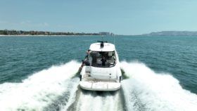 SEA RAY SUNDANCER 52