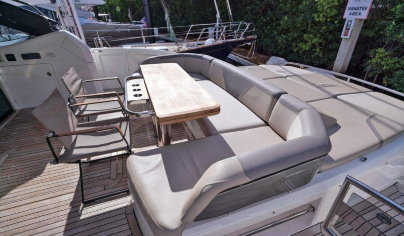 
								PRINCESS V 65 full									