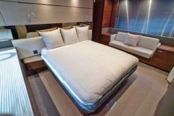
										PRINCESS V 65 full									