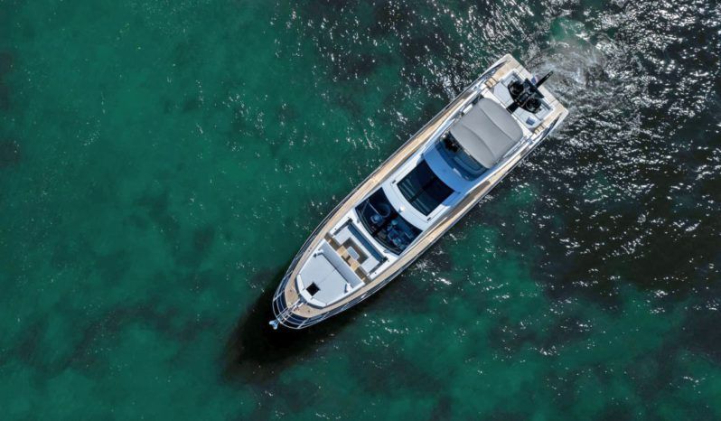 
								AZIMUT S 70 full									