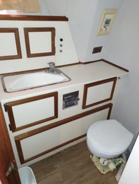 VIKING CABIN 43