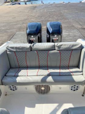 COMMANDER 28