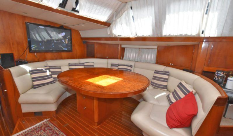 
								OYSTER DECK SALOON 80 full									