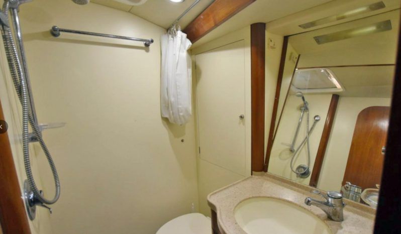 
								OYSTER DECK SALOON 80 full									