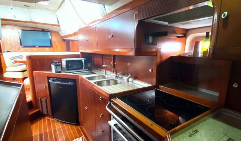 
								OYSTER DECK SALOON 80 full									