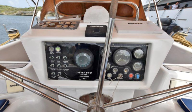 
								OYSTER DECK SALOON 80 full									