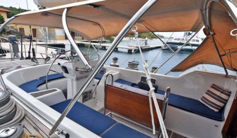 
								OYSTER DECK SALOON 80 full									