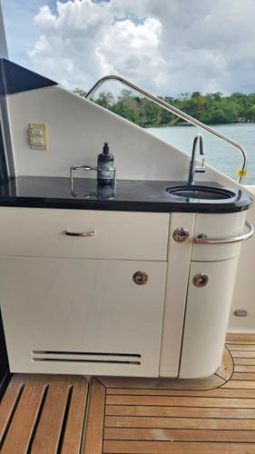 
										SEA RAY L650 FLY 65 full									