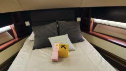 
										SEA RAY L650 FLY 65 full									