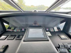 AZIMUT 116