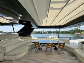 AZIMUT 116