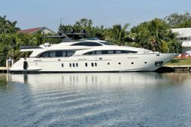 AZIMUT 116