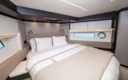 
										AZIMUT 66 full									