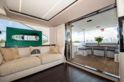 
										AZIMUT 66 full									