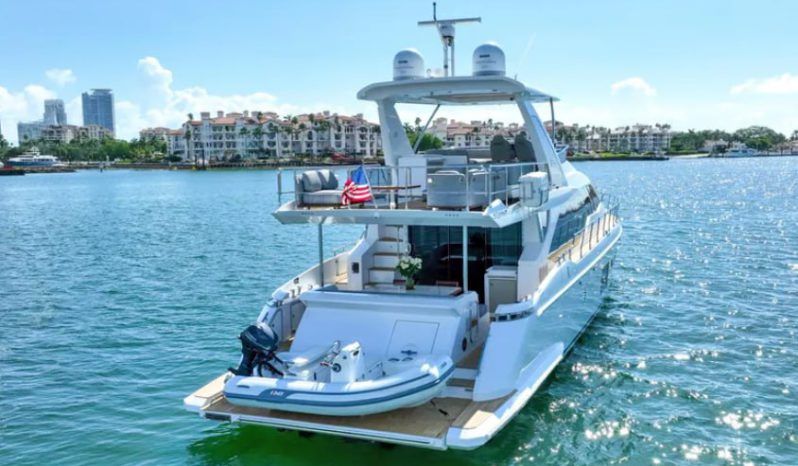 
								AZIMUT 66 full									