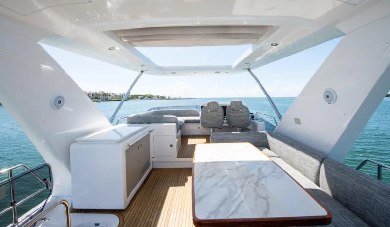 
								AZIMUT 66 full									