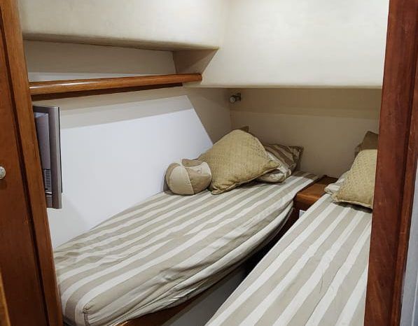 
								BERTRAM 390 41.8 full									