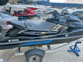 MOTO YAMAHA WAVE RUNNER FX