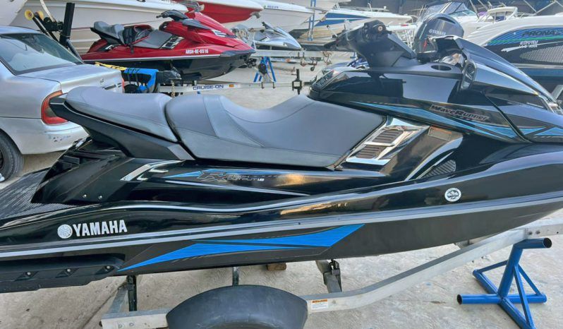 MOTO YAMAHA WAVE RUNNER FX full