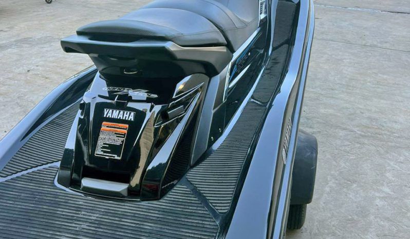 MOTO YAMAHA WAVE RUNNER FX full