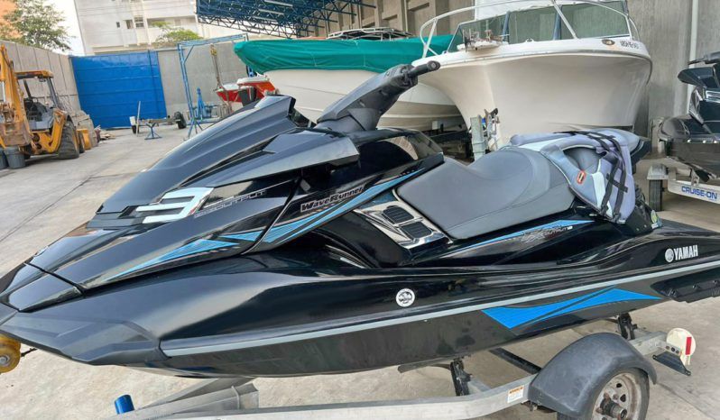 MOTO YAMAHA WAVE RUNNER FX full