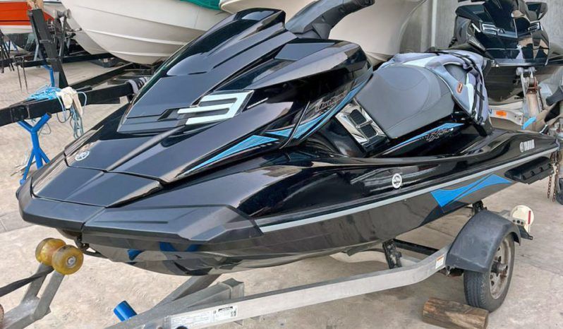 MOTO YAMAHA WAVE RUNNER FX full