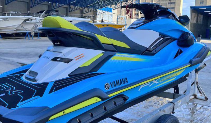 
								MOTO YAMAHA FX CRUISER full									