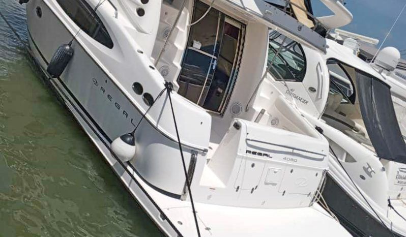 
								REGAL FLYBRIDGE 4080 40 full									