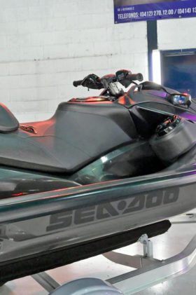 MOTO SEADOO RXP X