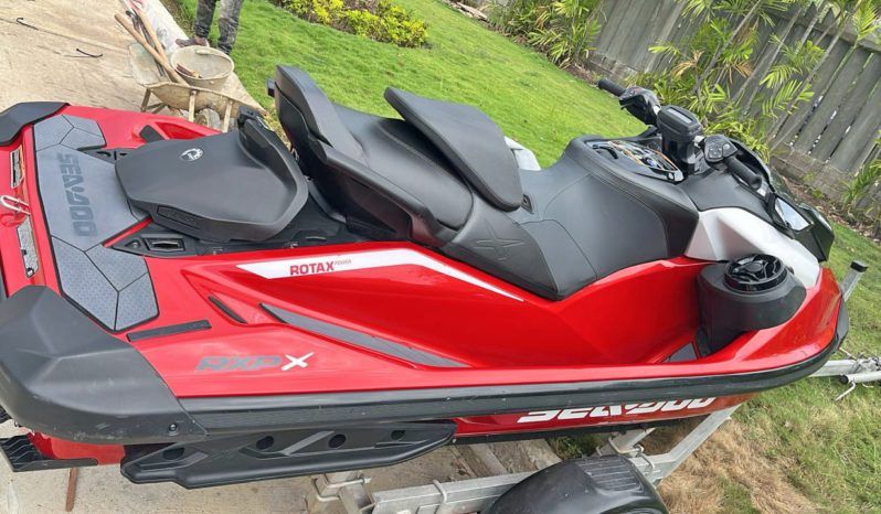 
								MOTO SEADOO RXP X full									