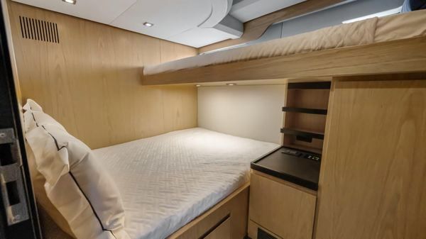 OKEAN 52 full