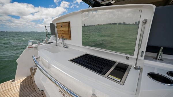 OKEAN 52 full