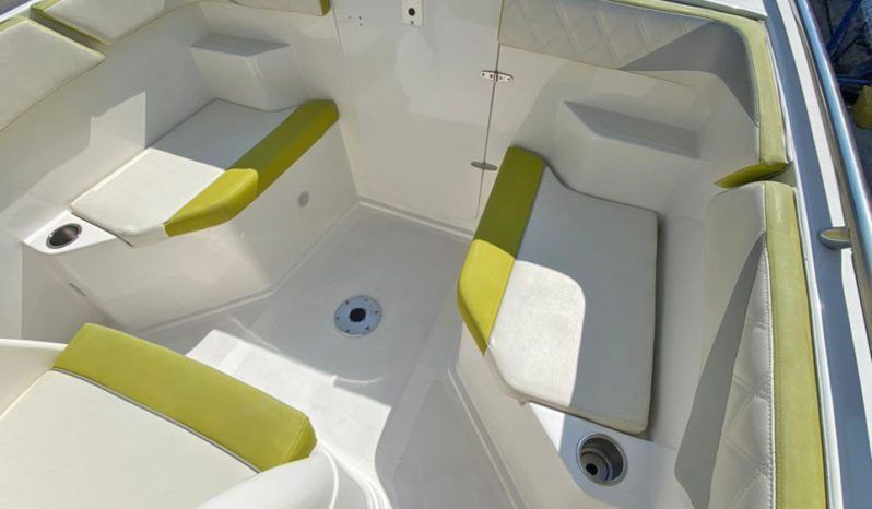 
								EXTREME MARINE CUDDY 30 full									