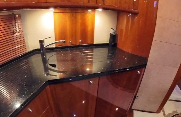 
								SUNSEEKER PREDATOR 62 full									