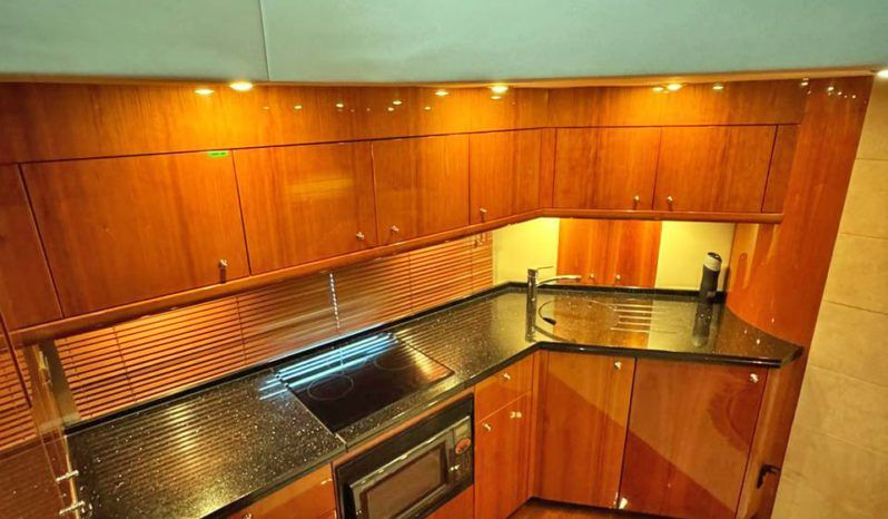 
								SUNSEEKER PREDATOR 62 full									