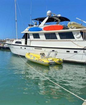 HATTERAS MOTOR YACHTS 61